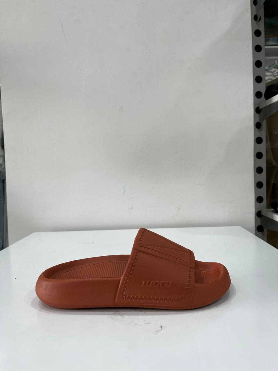 سليبر وش رجالى لوفو