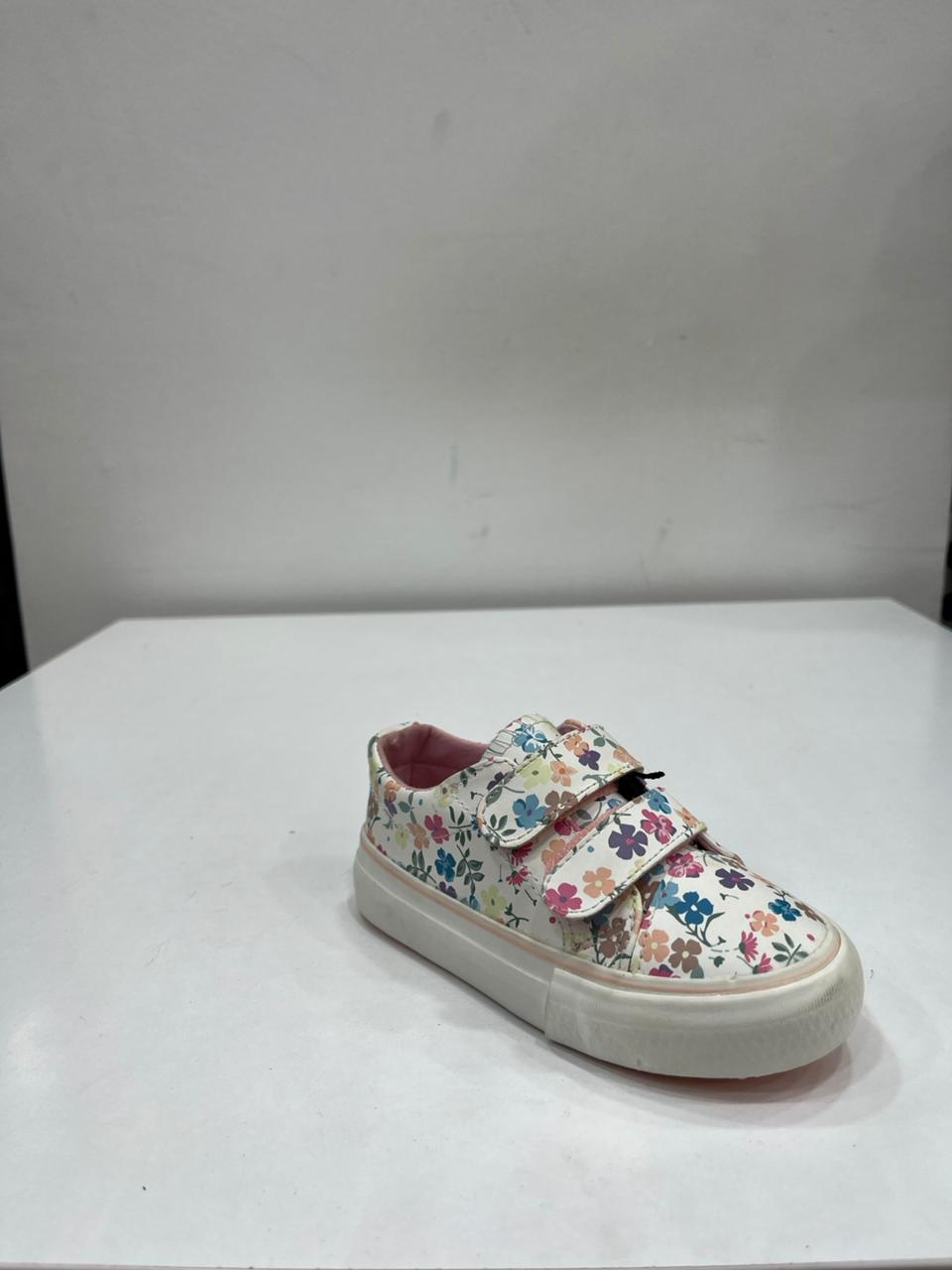 شوز ورد ابيض فوركس