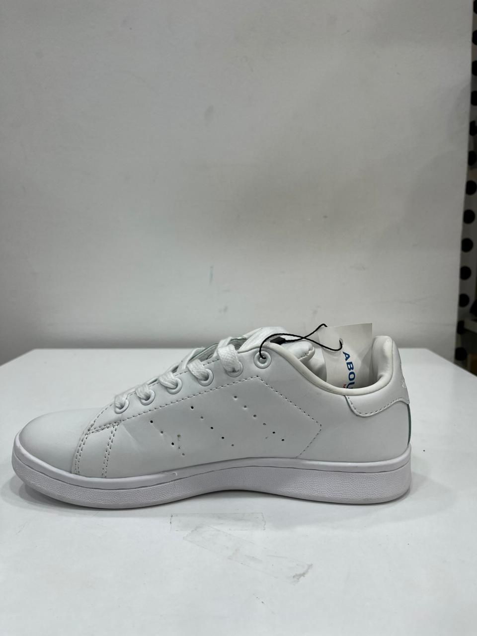 شوز حريمى ميرور ابيض فوركس