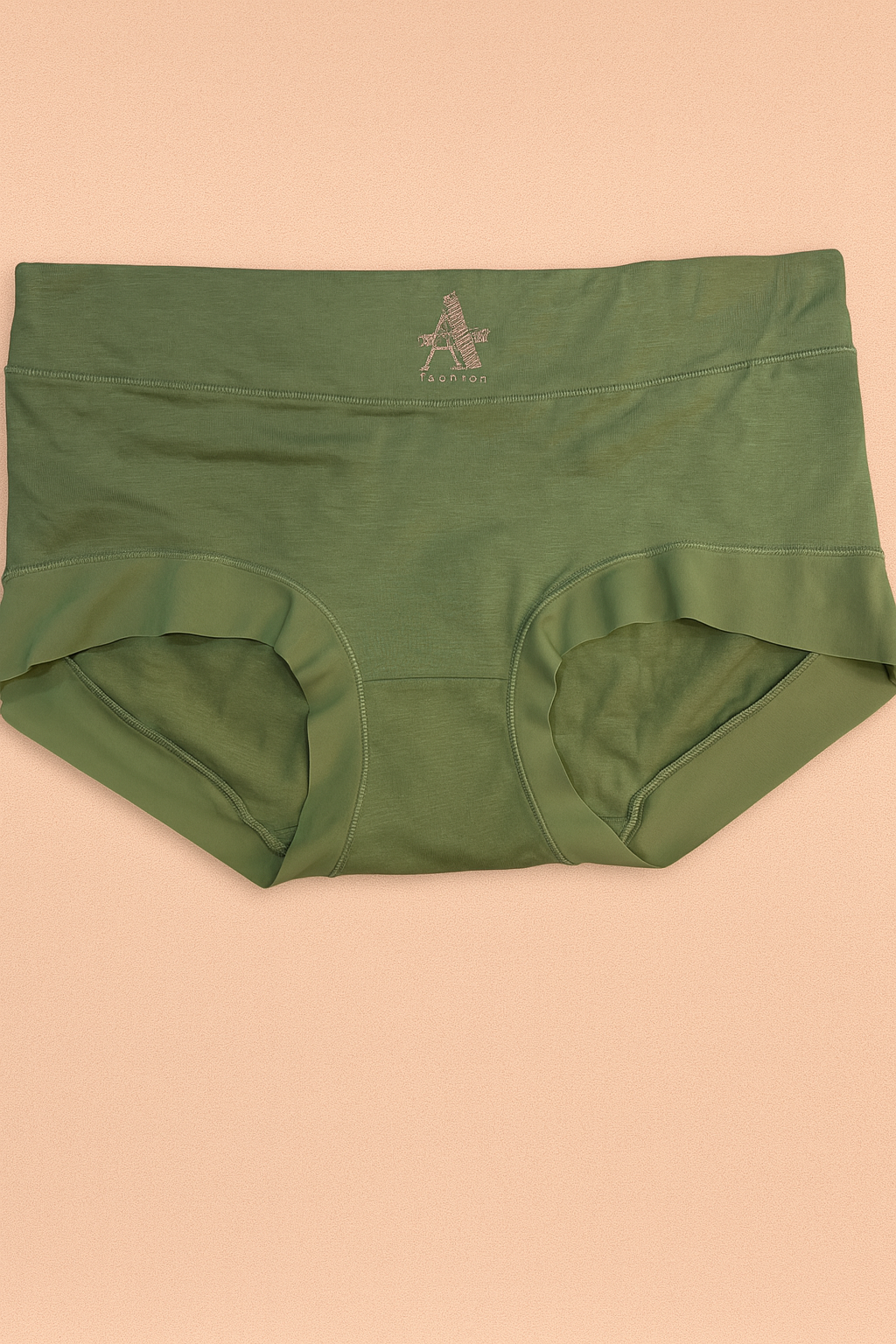 اندر لوكس وسط 570